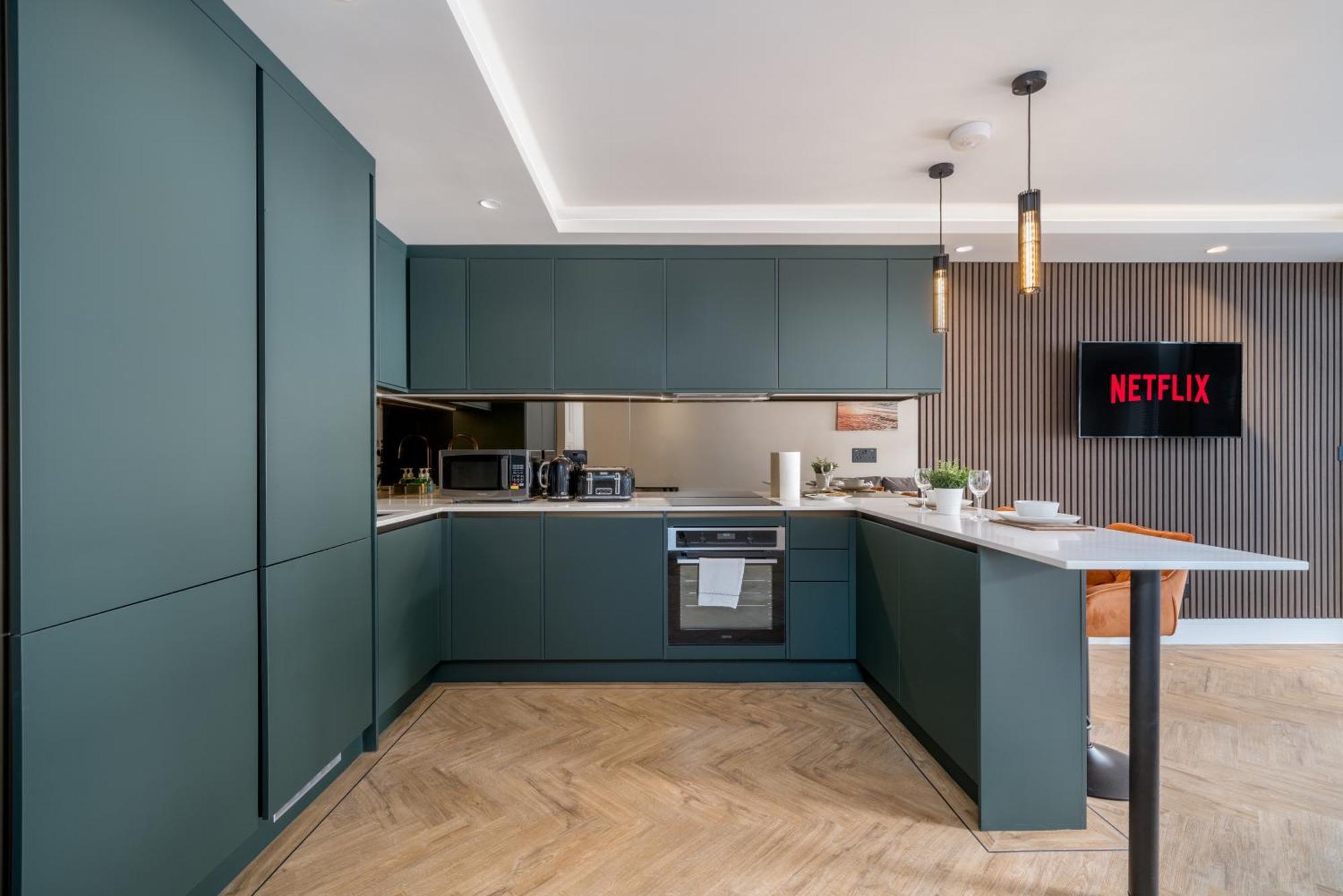 Skyvillion - Cozy Large 4 & 1 Bed Apartments In London Enfield, Mins To Tube Station, Free Wi-Fi Kültér fotó