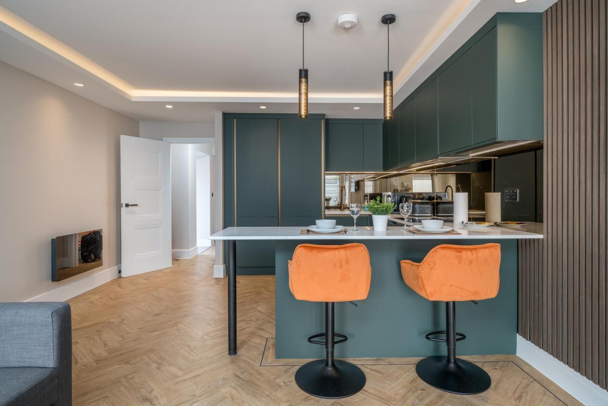 Skyvillion - Cozy Large 4 & 1 Bed Apartments In London Enfield, Mins To Tube Station, Free Wi-Fi Kültér fotó