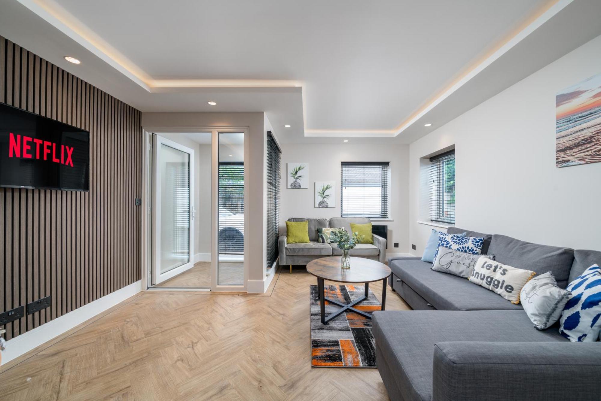 Skyvillion - Cozy Large 4 & 1 Bed Apartments In London Enfield, Mins To Tube Station, Free Wi-Fi Kültér fotó